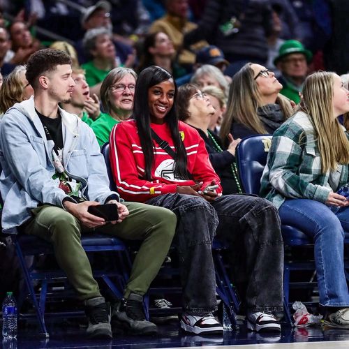 Jackie Young back to back wnba champion 