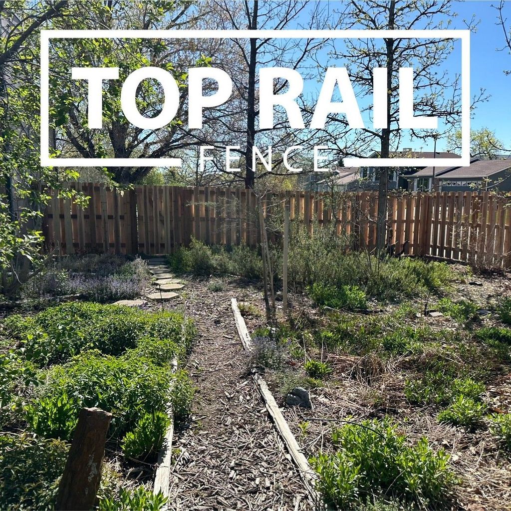 Top Rail Fence