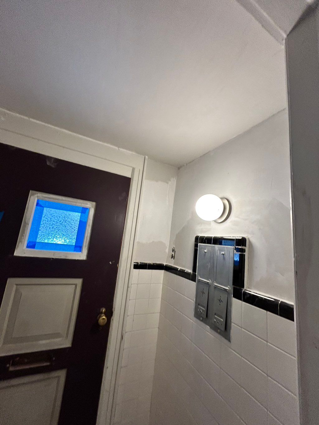 Popcorn Walls and Ceiling Skim Coat (Back to Smoot