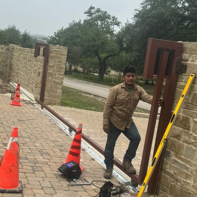 Avatar for The Fence Guy