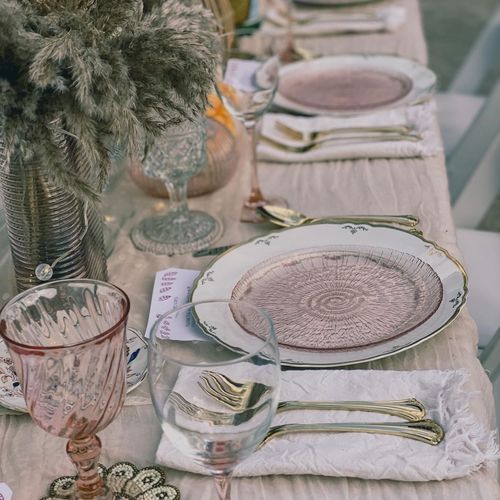 The Vintage Gatherings recently organized a dinner
