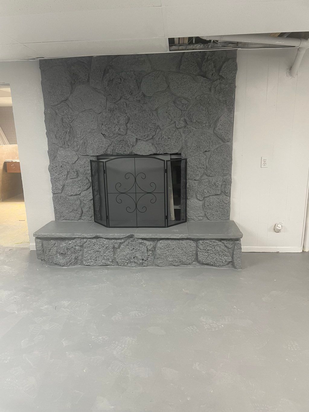 Basements paint 