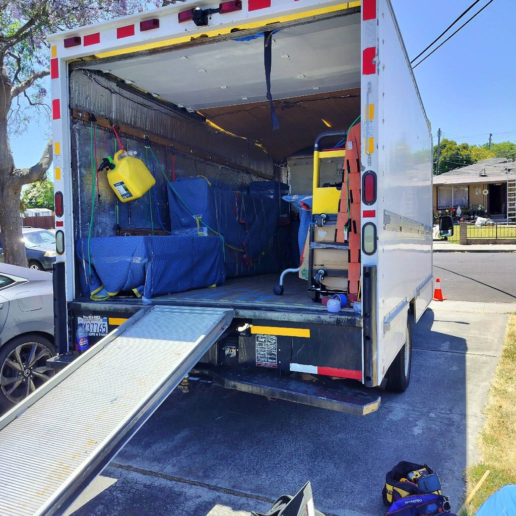 Koky Rescue Moving