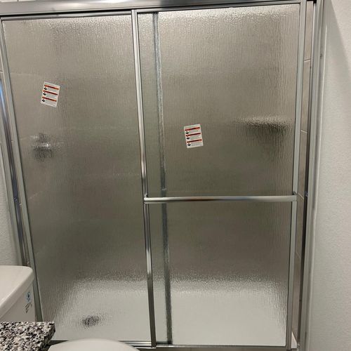 Shower -  sliding door 