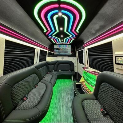 Avatar for DREAMRIDE LUXURY LIMOS & PARTY BUS