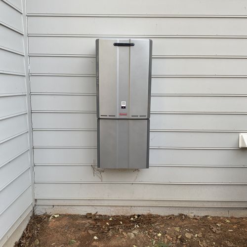 Outdoor Rinnai tankless water heater install 