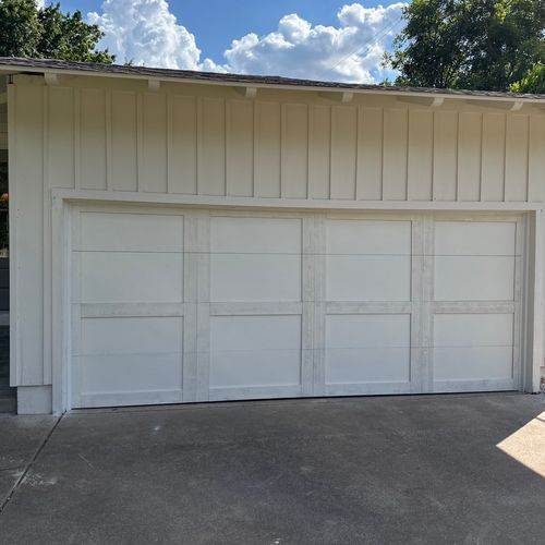 Mike did an outstanding job on our new garage door