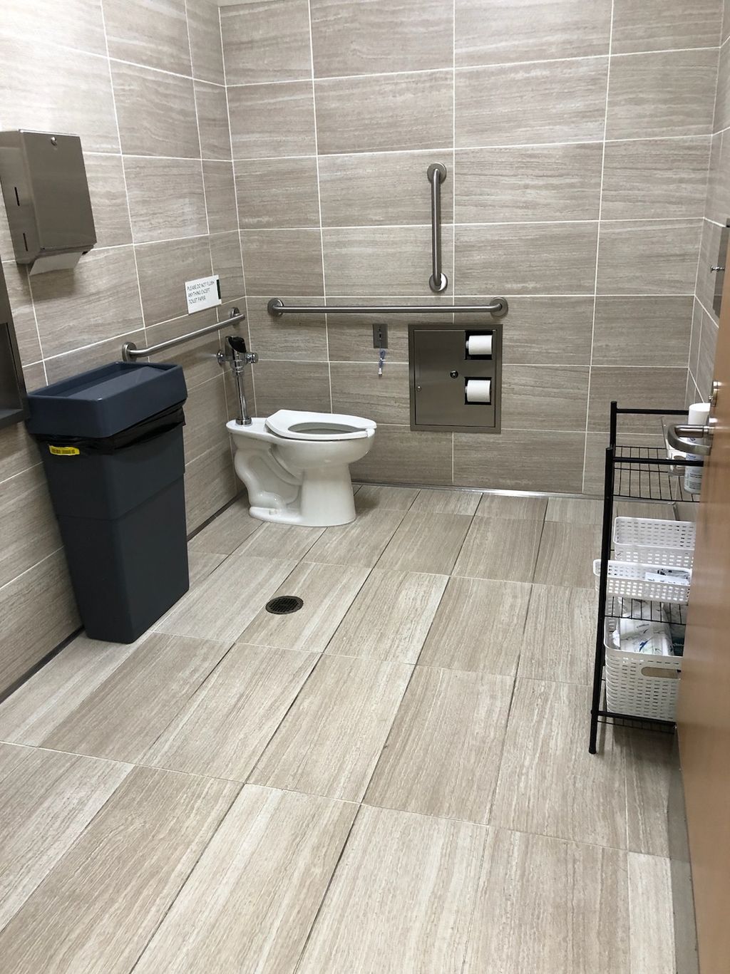 Commercial Bathroom Cleaning