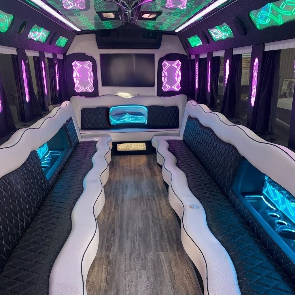 Limo Cloud 9