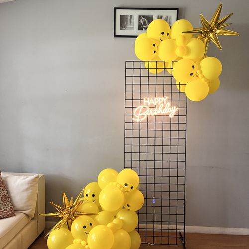 House Party (Balloons + Backdrop)