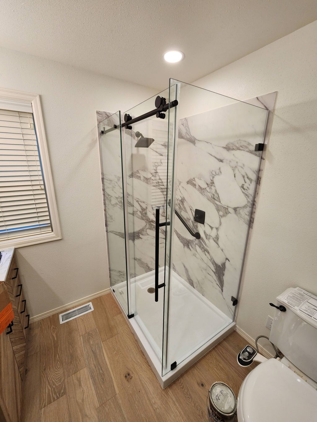 Shower pan/flexstone/glass cabin installation