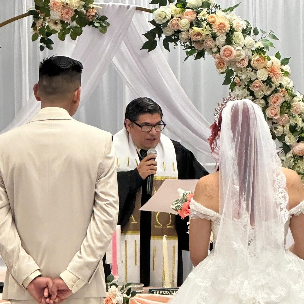 Oficiante de Bodas