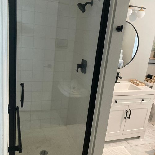 Shower door 