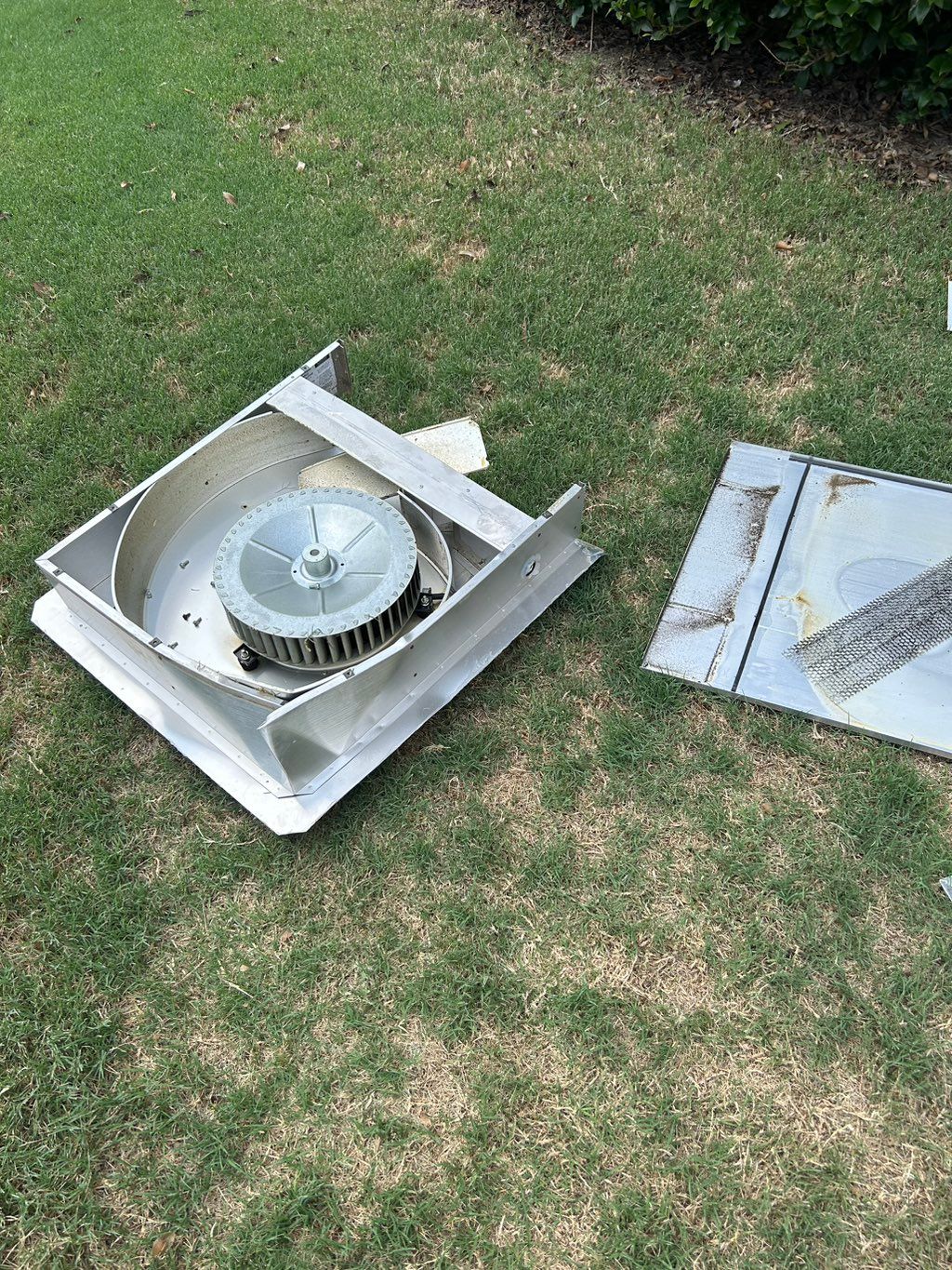 Outside mounted exhaust hood fan ( old)