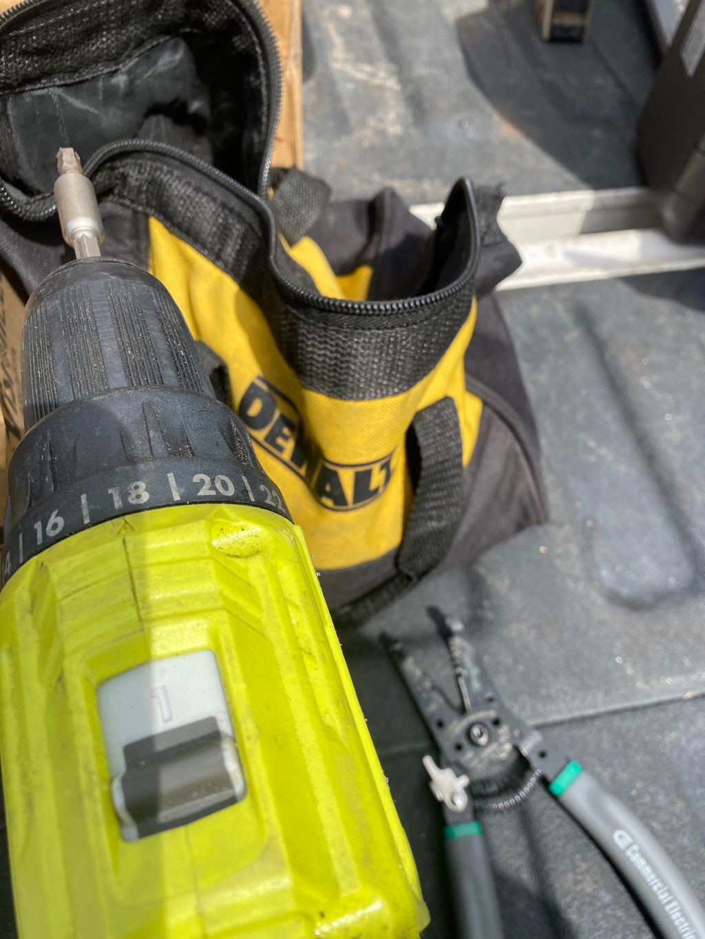 Power drill & tools