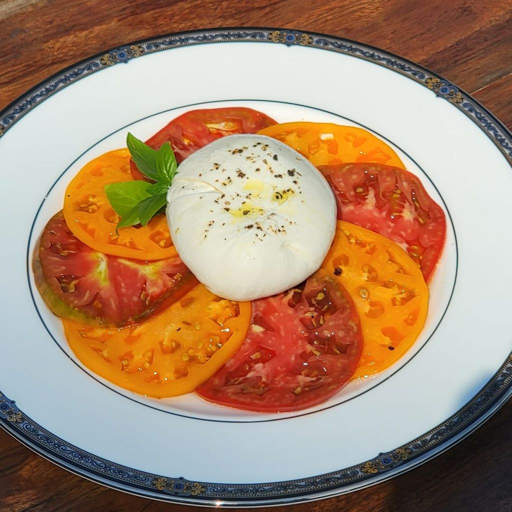 burrata caprese