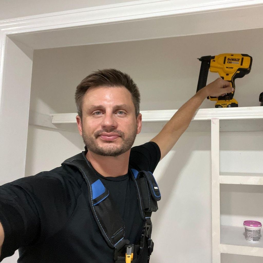 Cajun Handyman-Soffit and construction