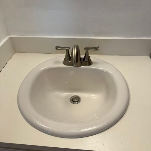 Sink installation