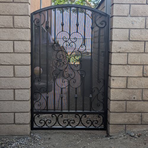 We absolutely love our side gate, courtyard gate a