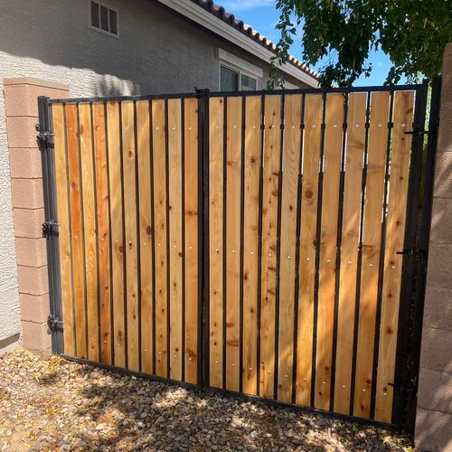 Cedar gate slats install: After.