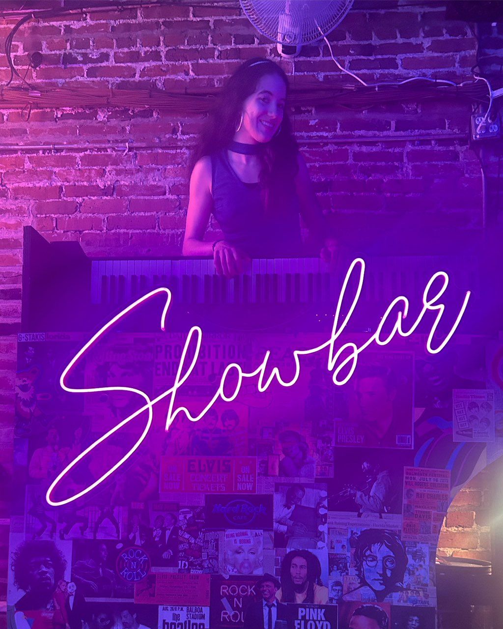 Showbar Ybor City…dueling pianos show 