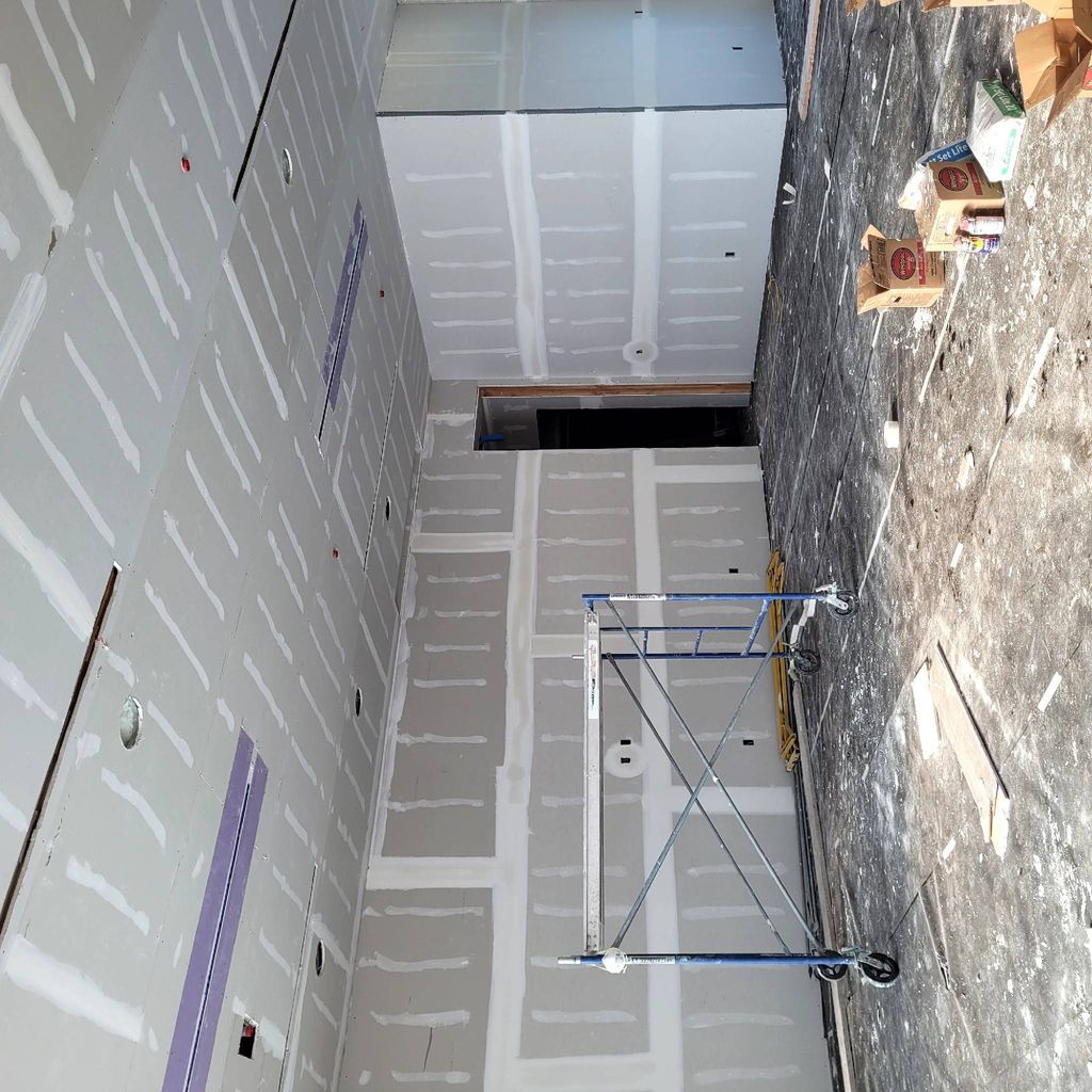 Drywall Hanging & Taping Mudding Skim Coat