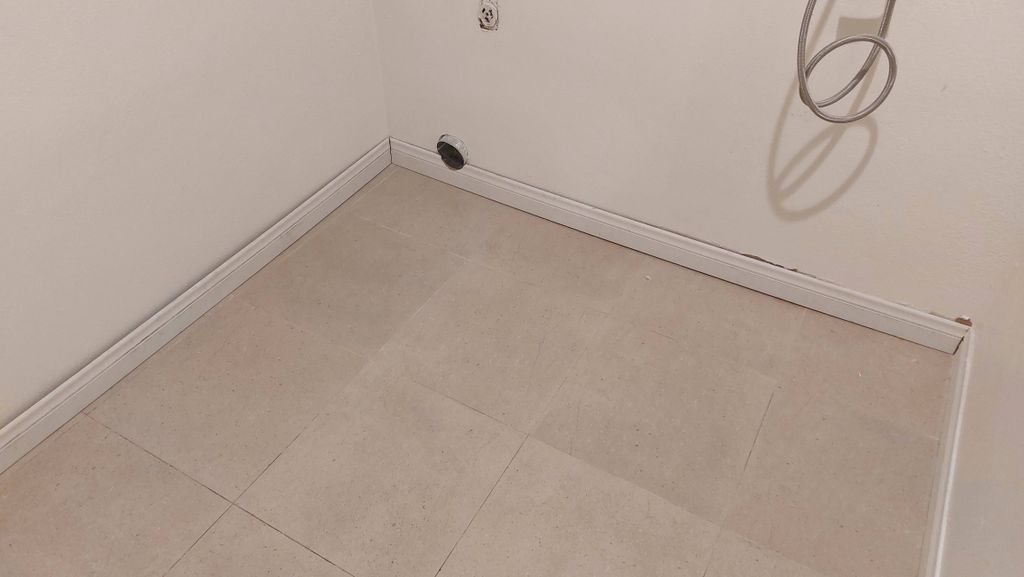 Utility room baseboards (Cut)