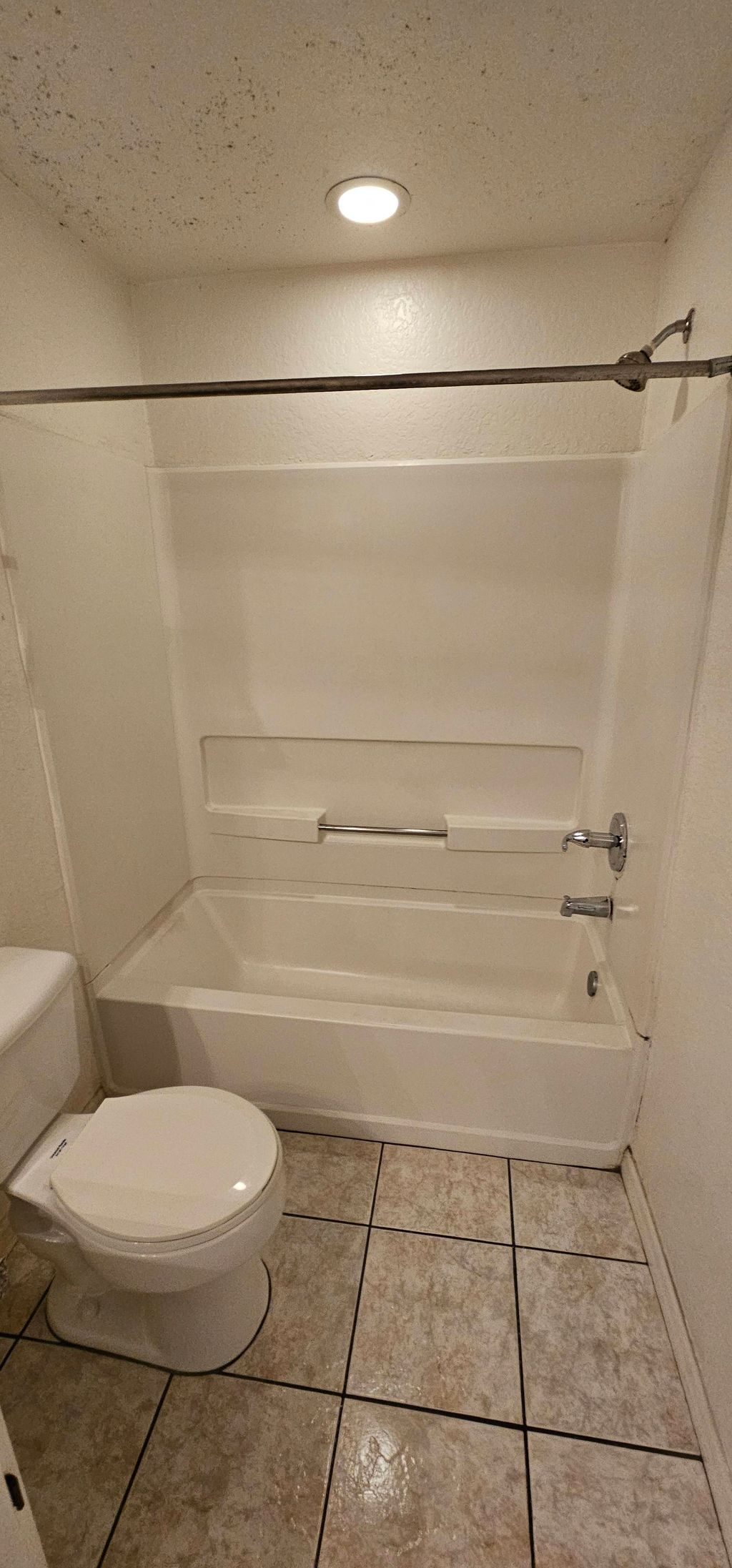 Bathtub - After cleaning 