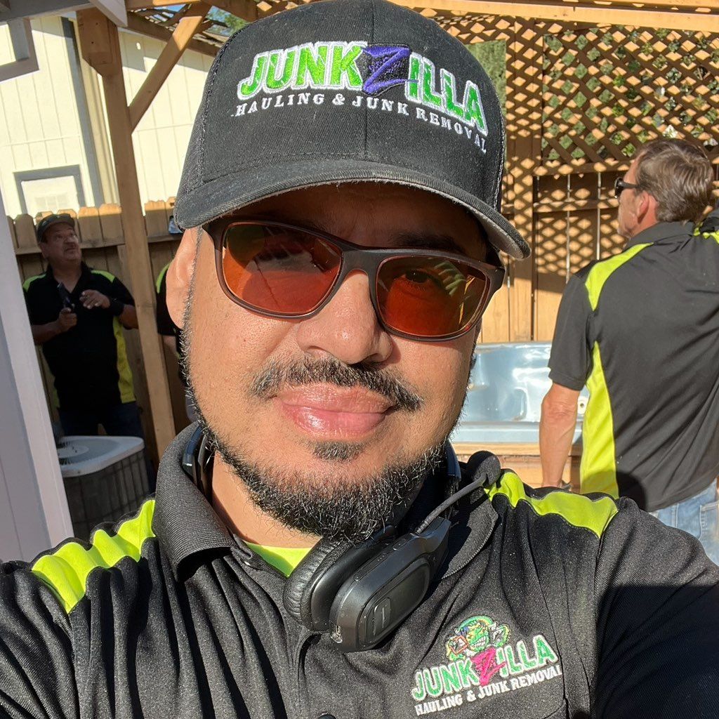 Junkzilla hauling