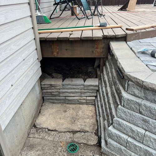 We have a drain system on the patio beneath our st