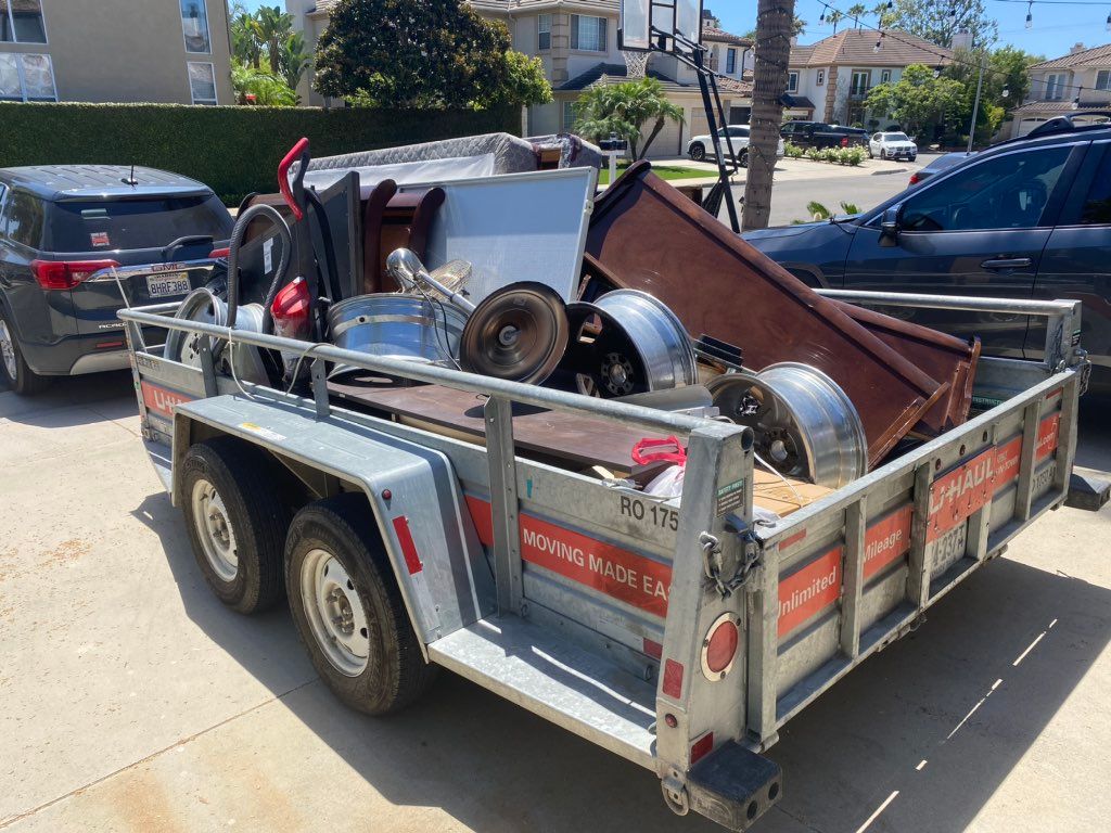 Junk removal job in Huntington Beach 
