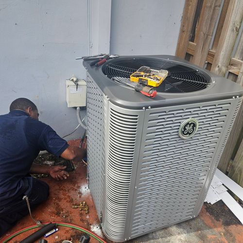 Warren installed a brand new AC unit into my renta