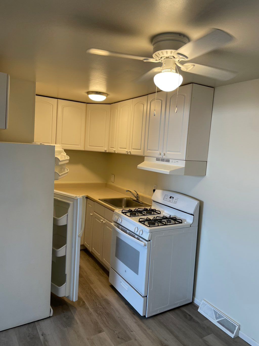 Cabinet installation 