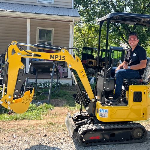 New toy to speed up some of those yard work jobs 😬