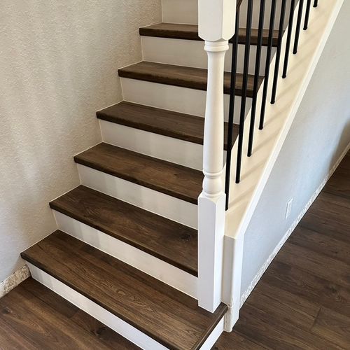 Laminate stairs/flooring