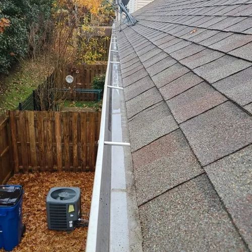 Gutter Cleaning and Maintenance