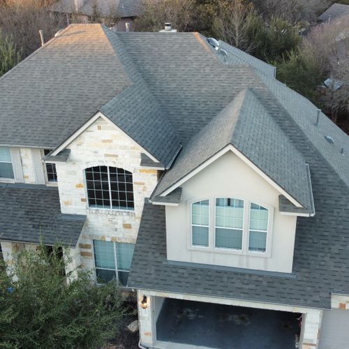 Malarkey Vista Shingles in "Weathered Wood"