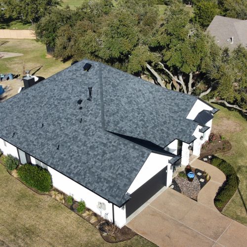 Malarkey Vista Shingles in "Midnight Black"