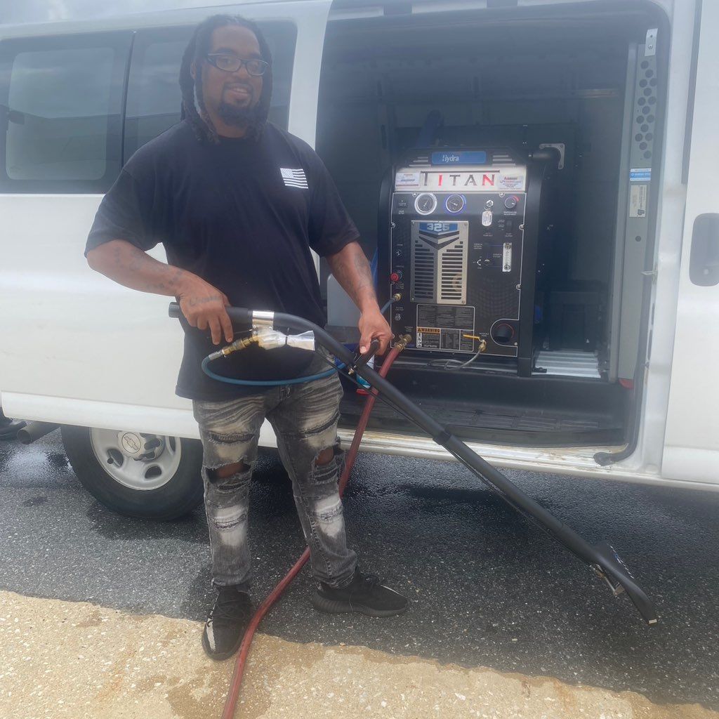 2Love2Shine2Clean LLC