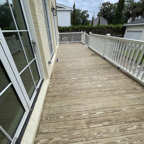 Deck Staining and Sealing