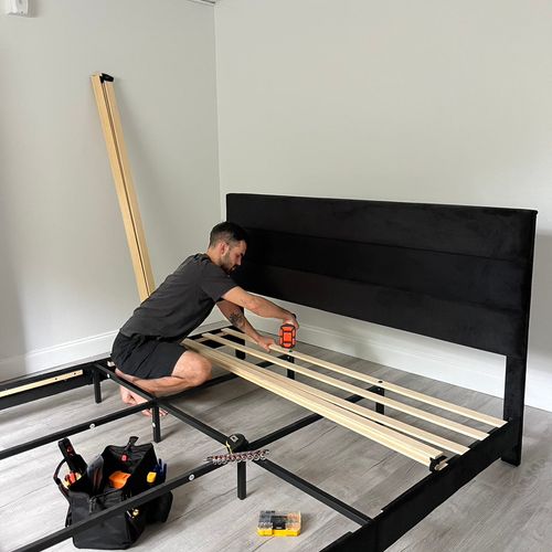 Assembling a frame bed