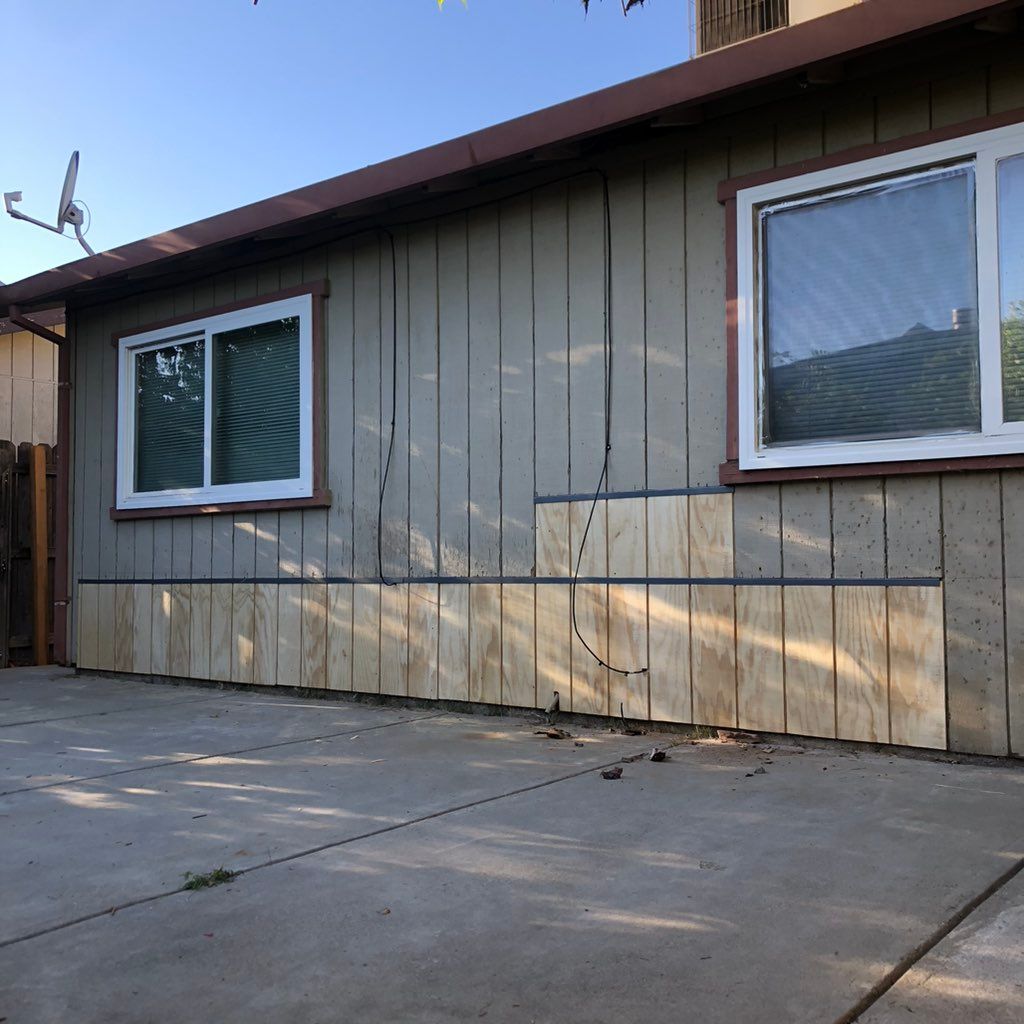 Repair dry rot siding 