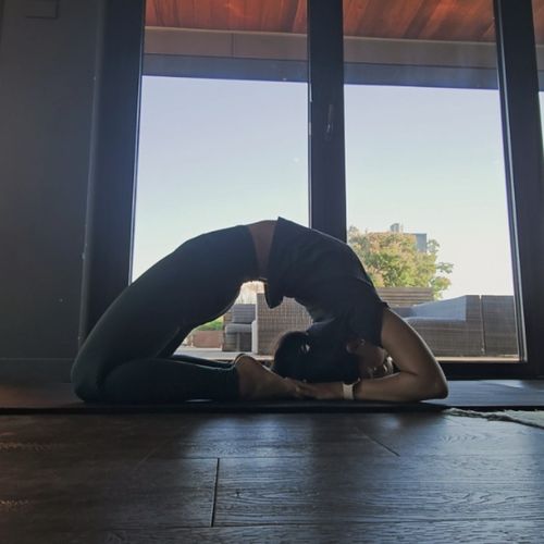 kapotasana