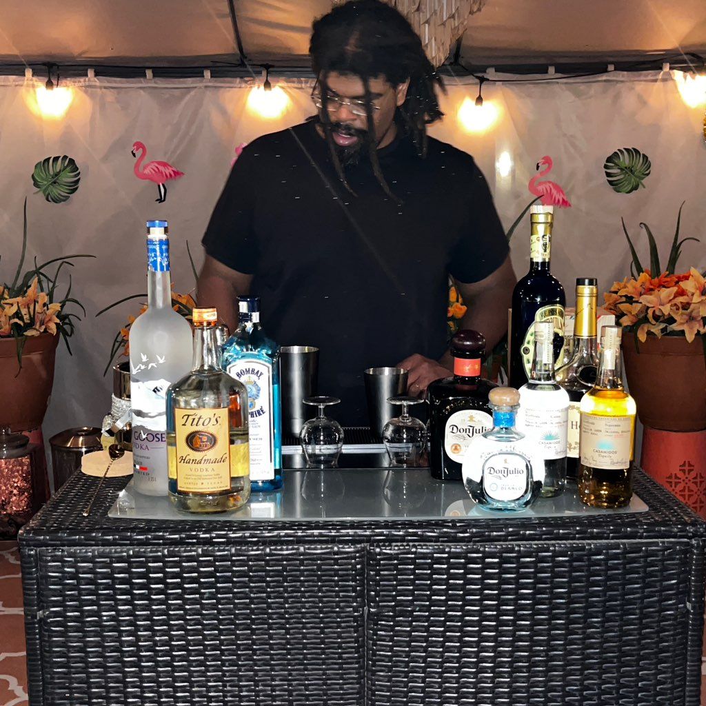 Island vibes event bartending