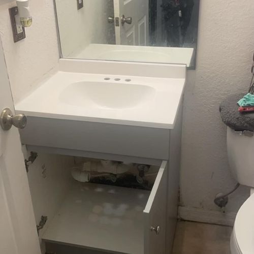 kevin came out and installed my new vanity and toi