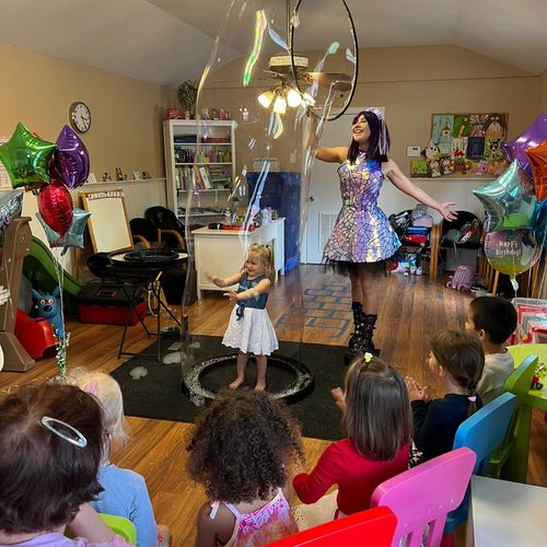 I ordered a bubble show for my children’s party! I