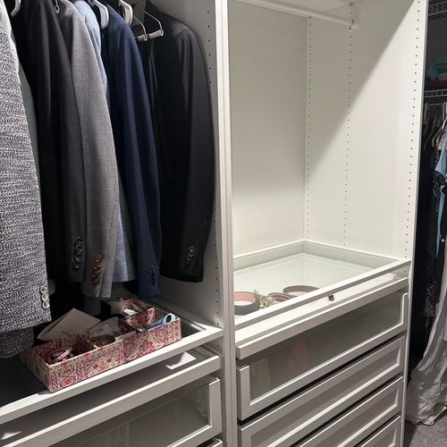 Very happy with the closet cabinets he built.
He d