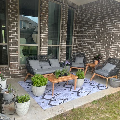 Design and set-up of outdoor space 