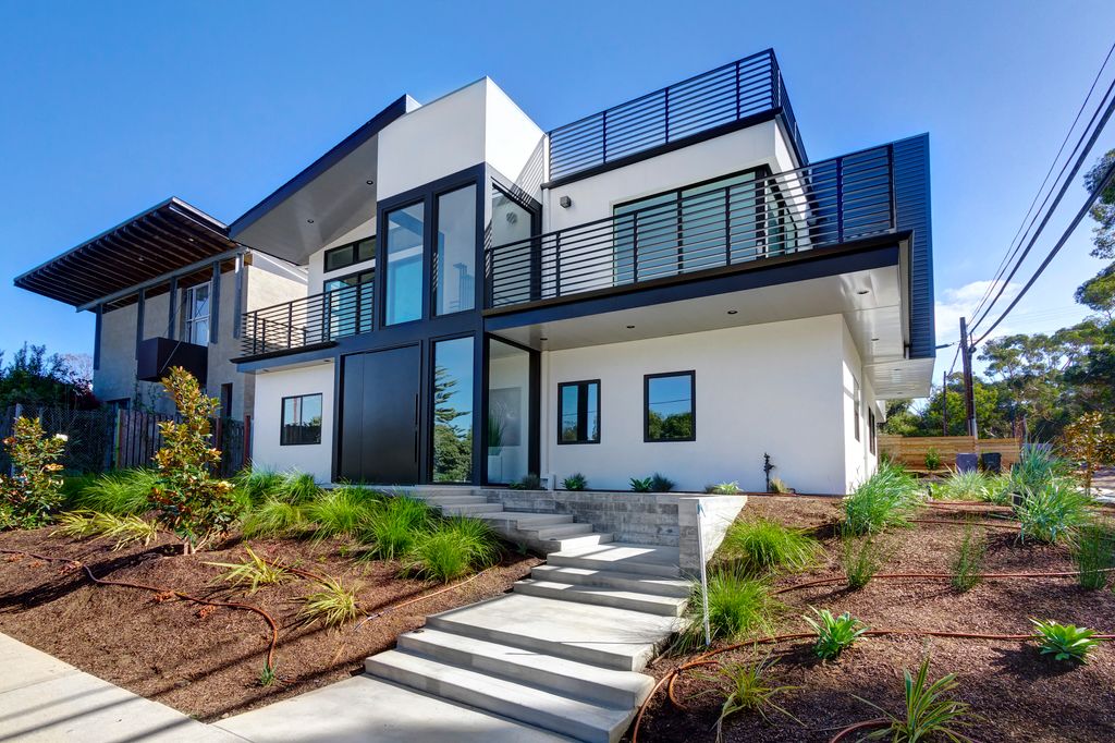 La Jolla spec house