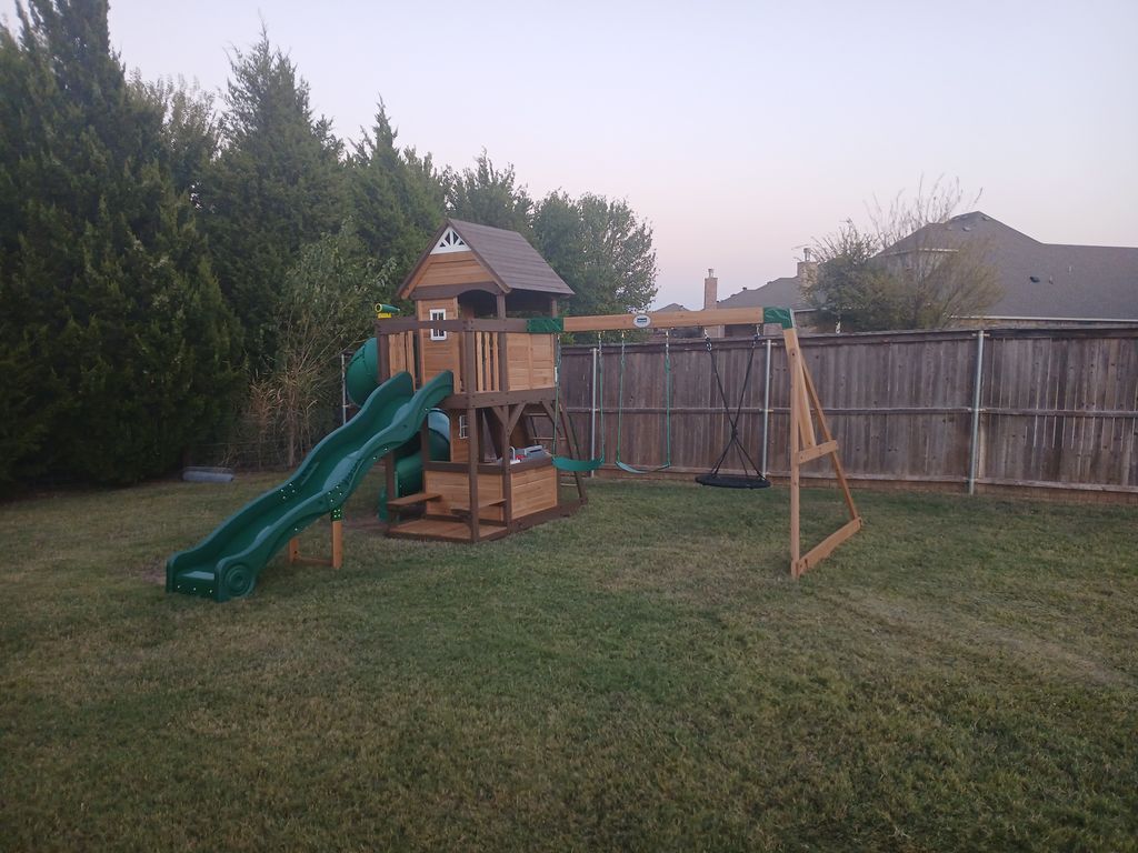 Play Equipment Construction and Assembly